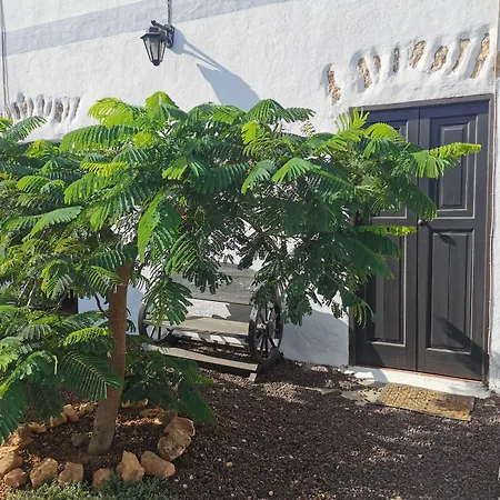 Cecilio Bed and Breakfast 2*