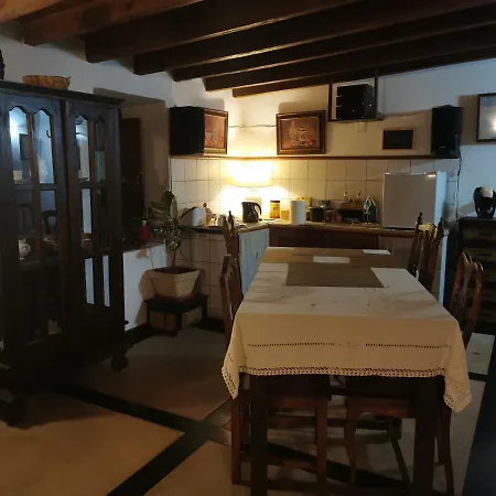 فندق مبيت وإفطار Cecilio