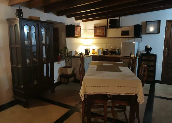 住宿加早餐酒店 Cecilio 2*