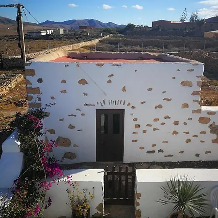 Cecilio Bed & Breakfast 2*