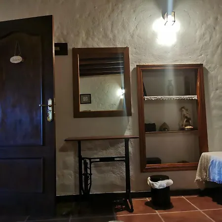 Cecilio Bed & Breakfast Tefía