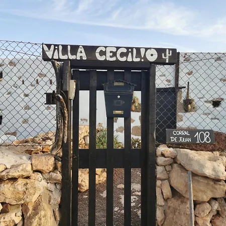 Cecilio Bed & Breakfast 2*