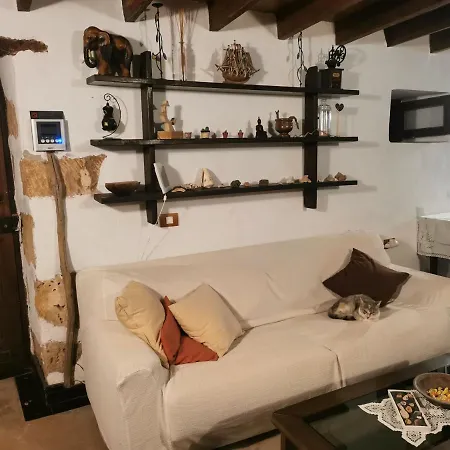 Cecilio Bed & Breakfast Tefía